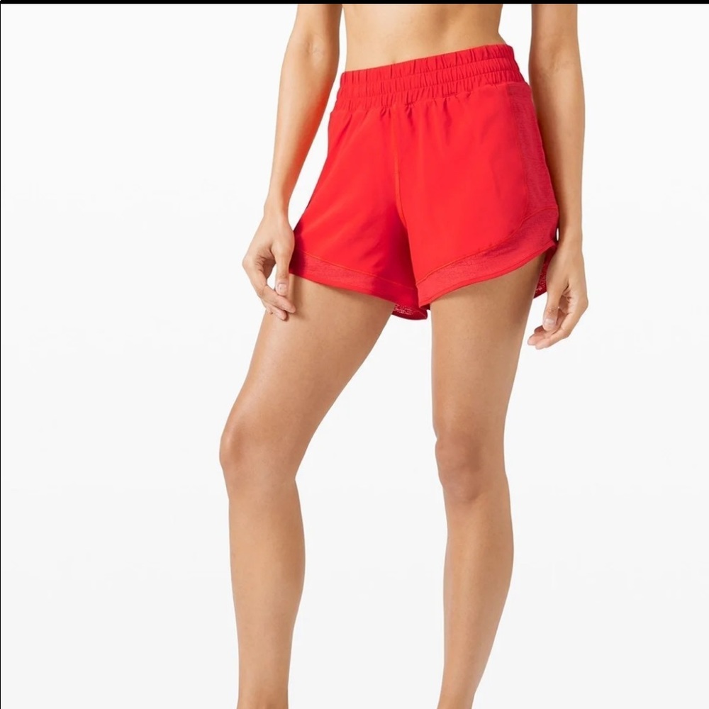 Lululemon Hotty Hot Short 4” Mesh NWT!